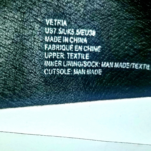 Black thigh high boots - Picture 5 of 8